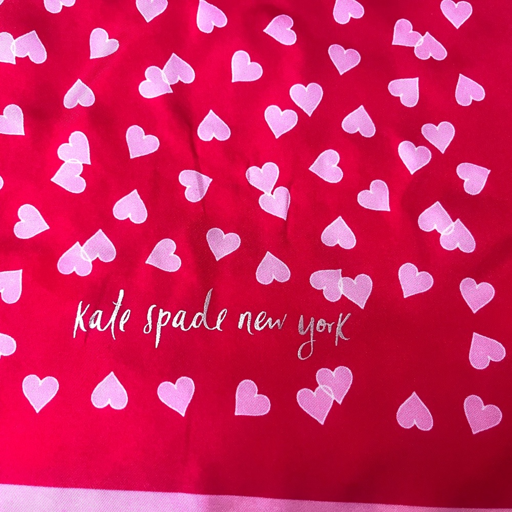 Kate Spade New York Heart Links 100% Silk Bandana Scarf / BRAND NEW - NEVER WORN - Picture 4 of 8